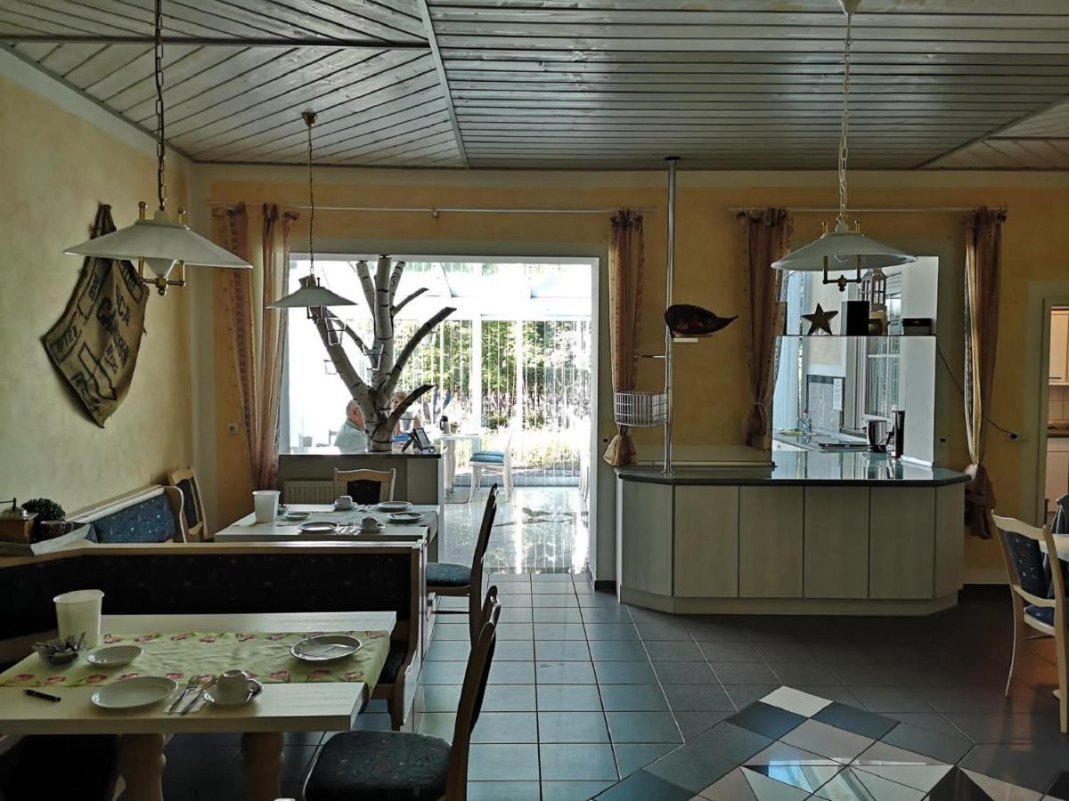 Pension Martinus Neustadt an der Donau Bagian luar foto